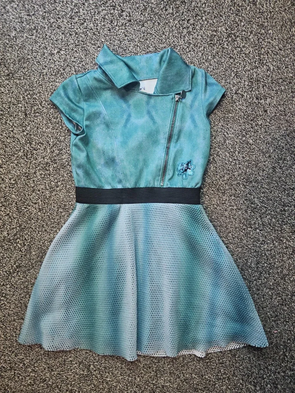Disney Descendants 3 Girls Dress sz 7/8
